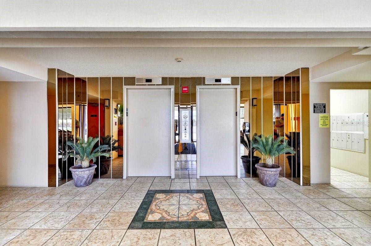 HORIZONS CONDO - Residential