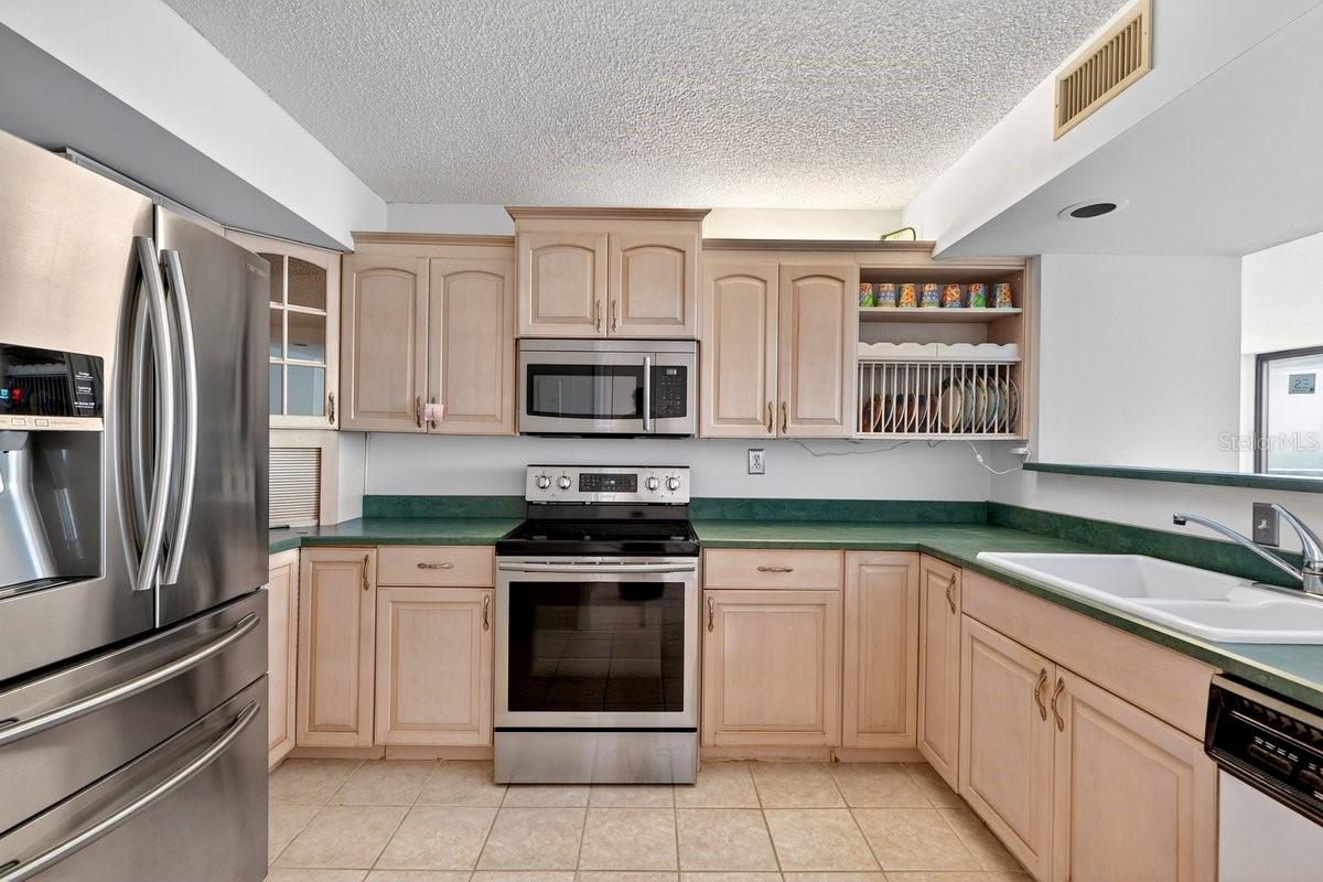 HORIZONS CONDO - Residential