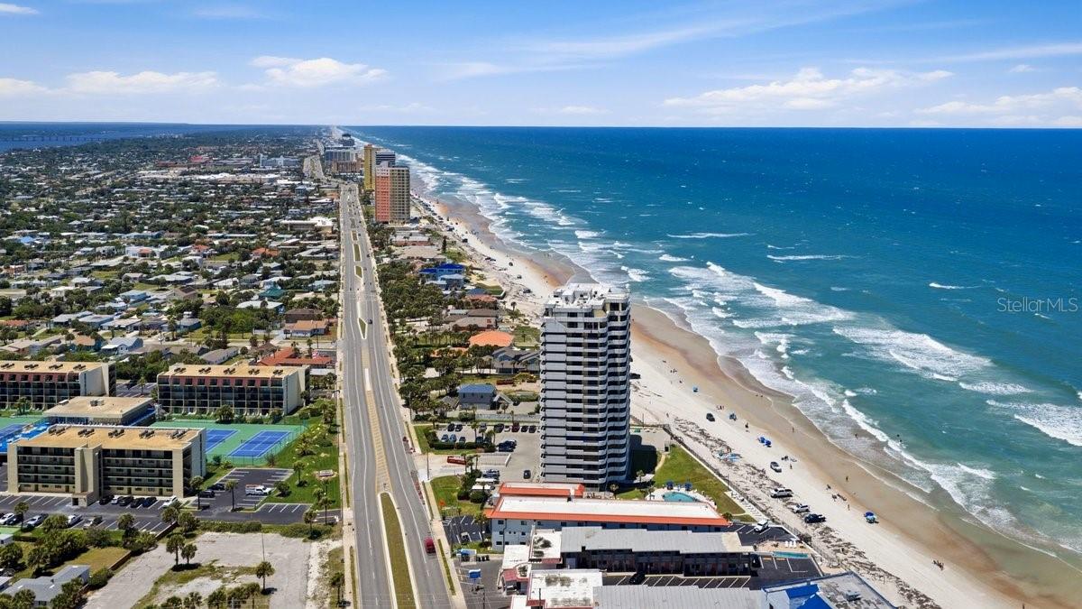 HORIZONS CONDO - Residential