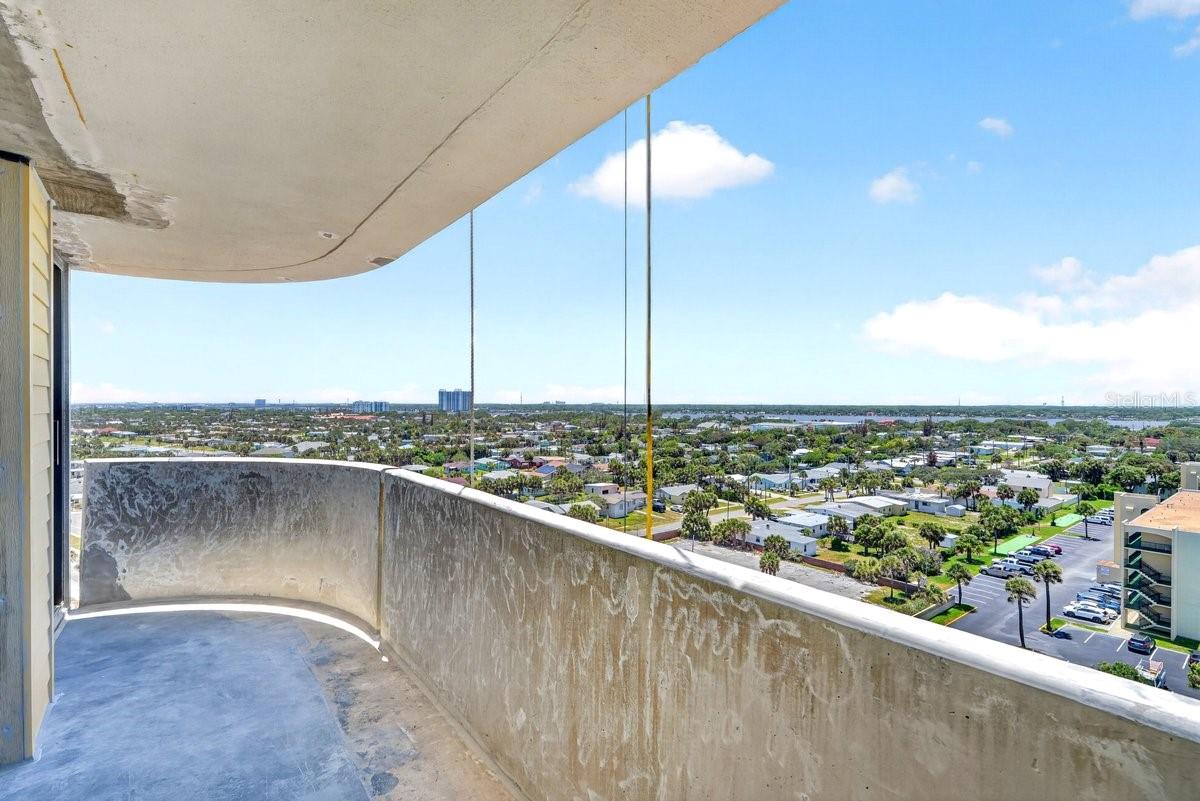 HORIZONS CONDO - Residential