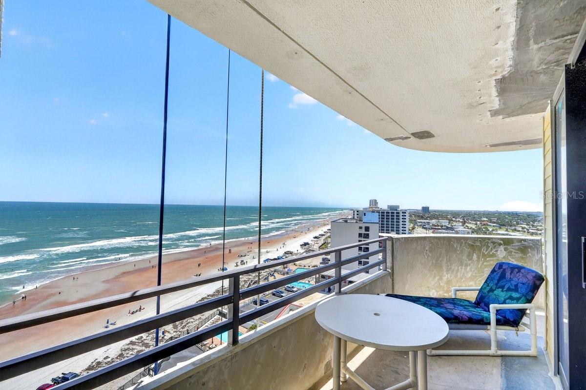 HORIZONS CONDO - Residential