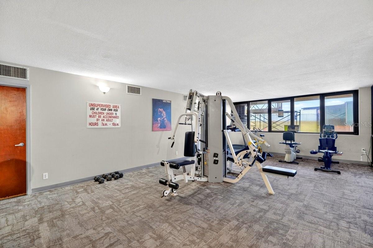 HORIZONS CONDO - Residential