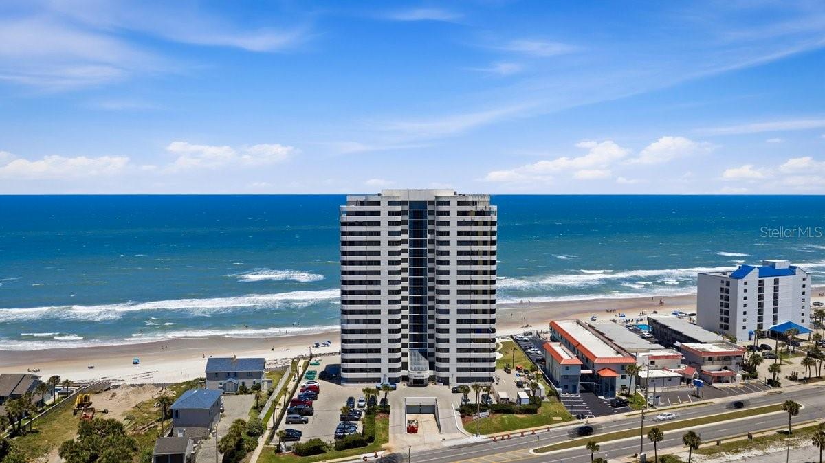 HORIZONS CONDO - Residential
