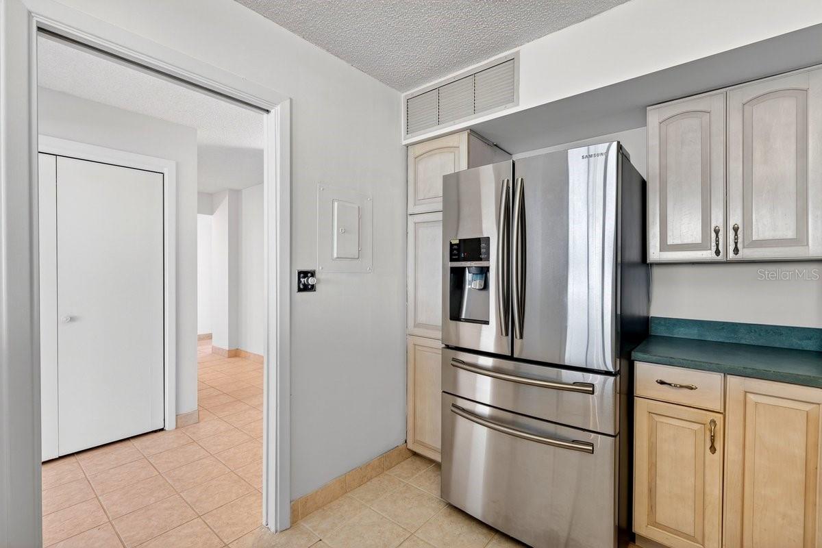 HORIZONS CONDO - Residential