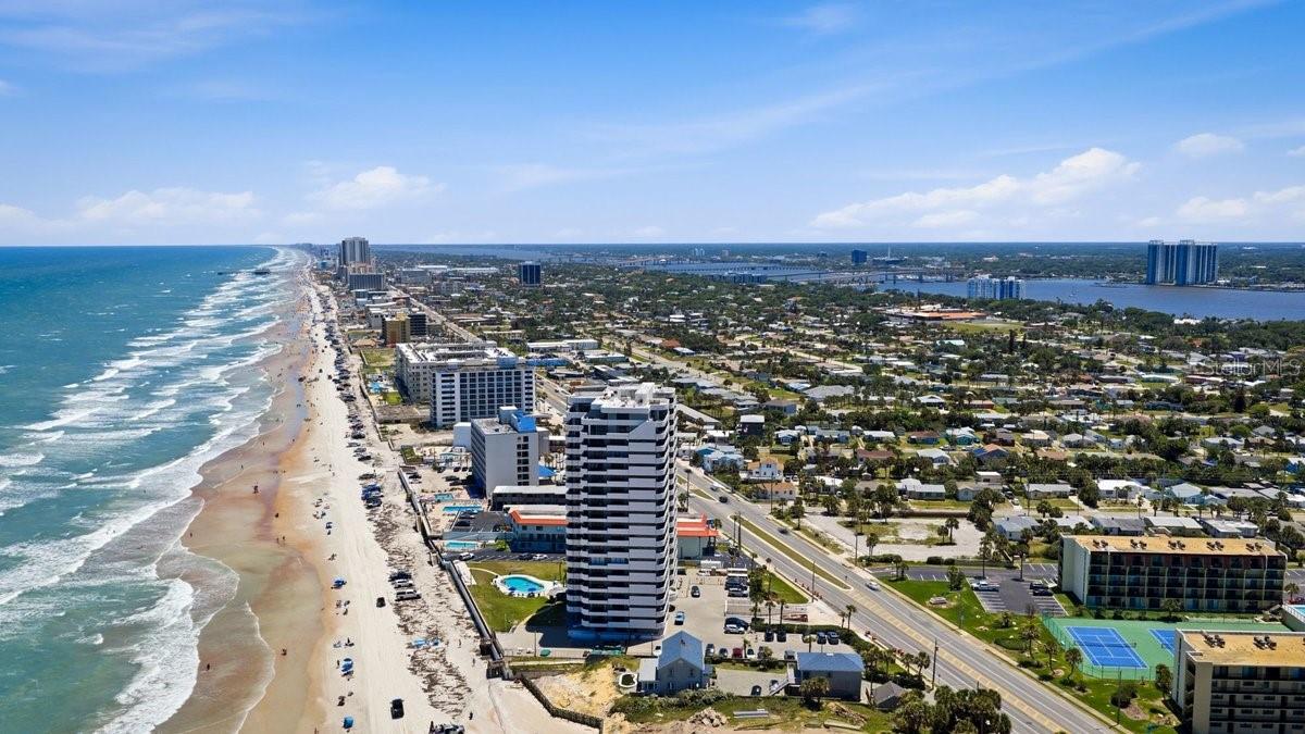 HORIZONS CONDO - Residential