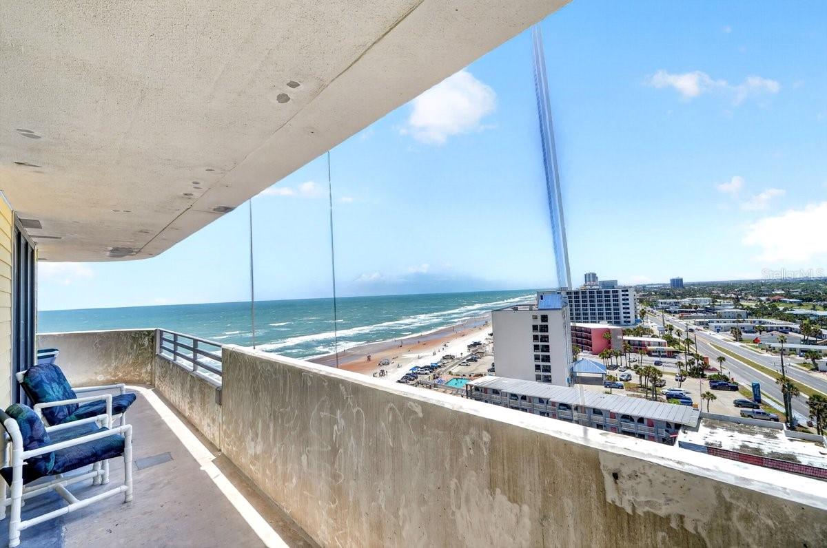 HORIZONS CONDO - Residential