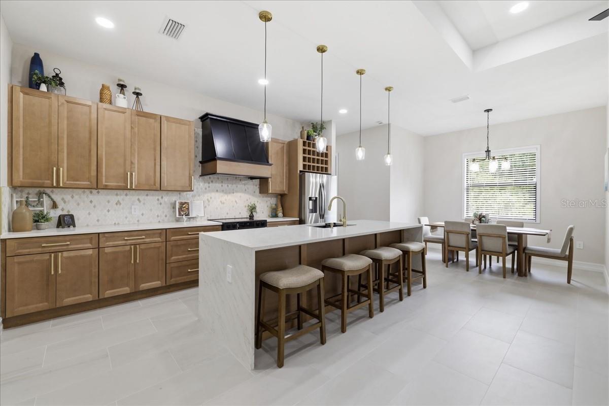 TWIN LAKE ESTATES - Residential