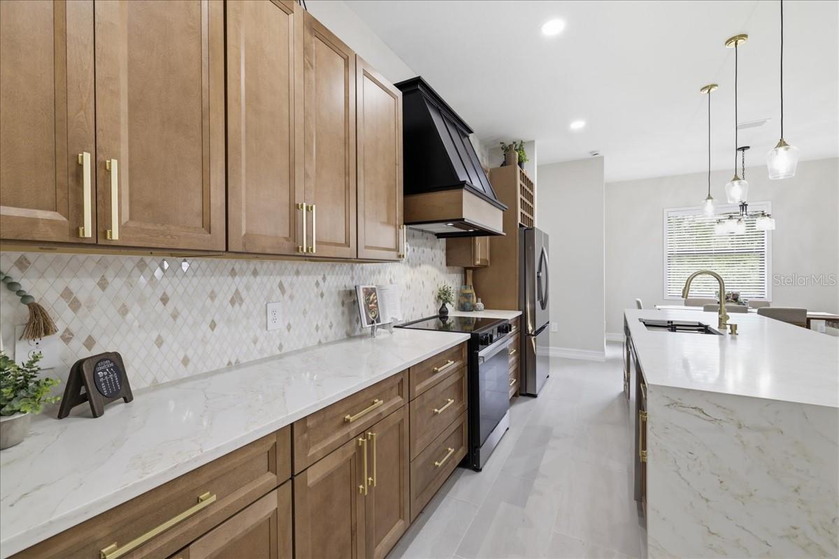 TWIN LAKE ESTATES - Residential