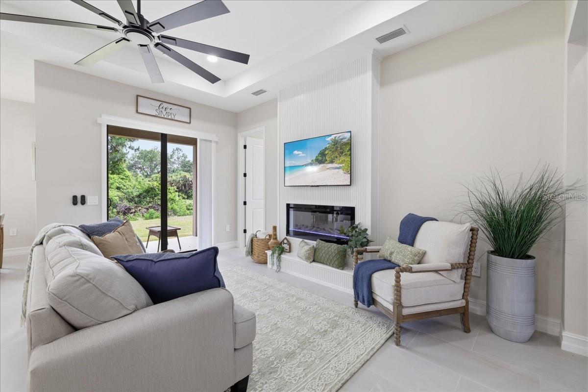 TWIN LAKE ESTATES - Residential