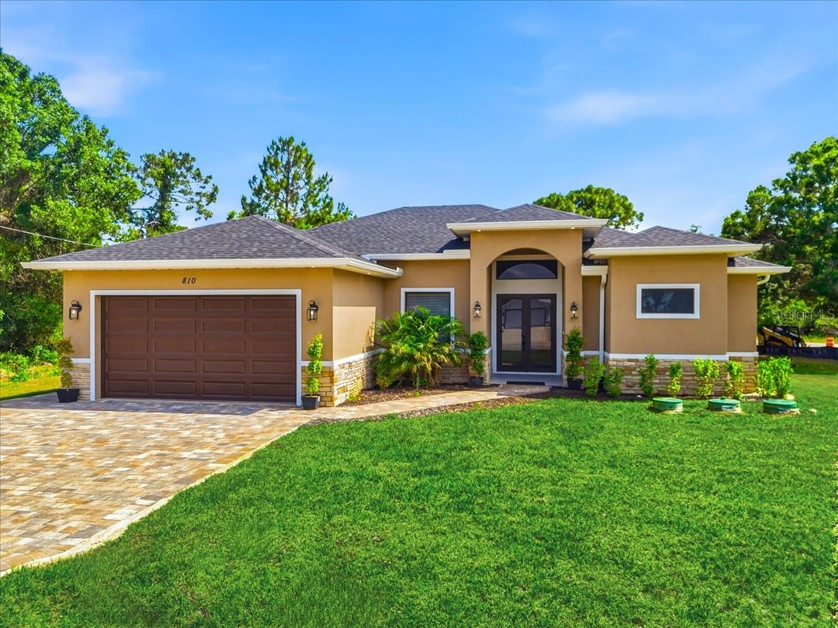 TWIN LAKE ESTATES - Residential