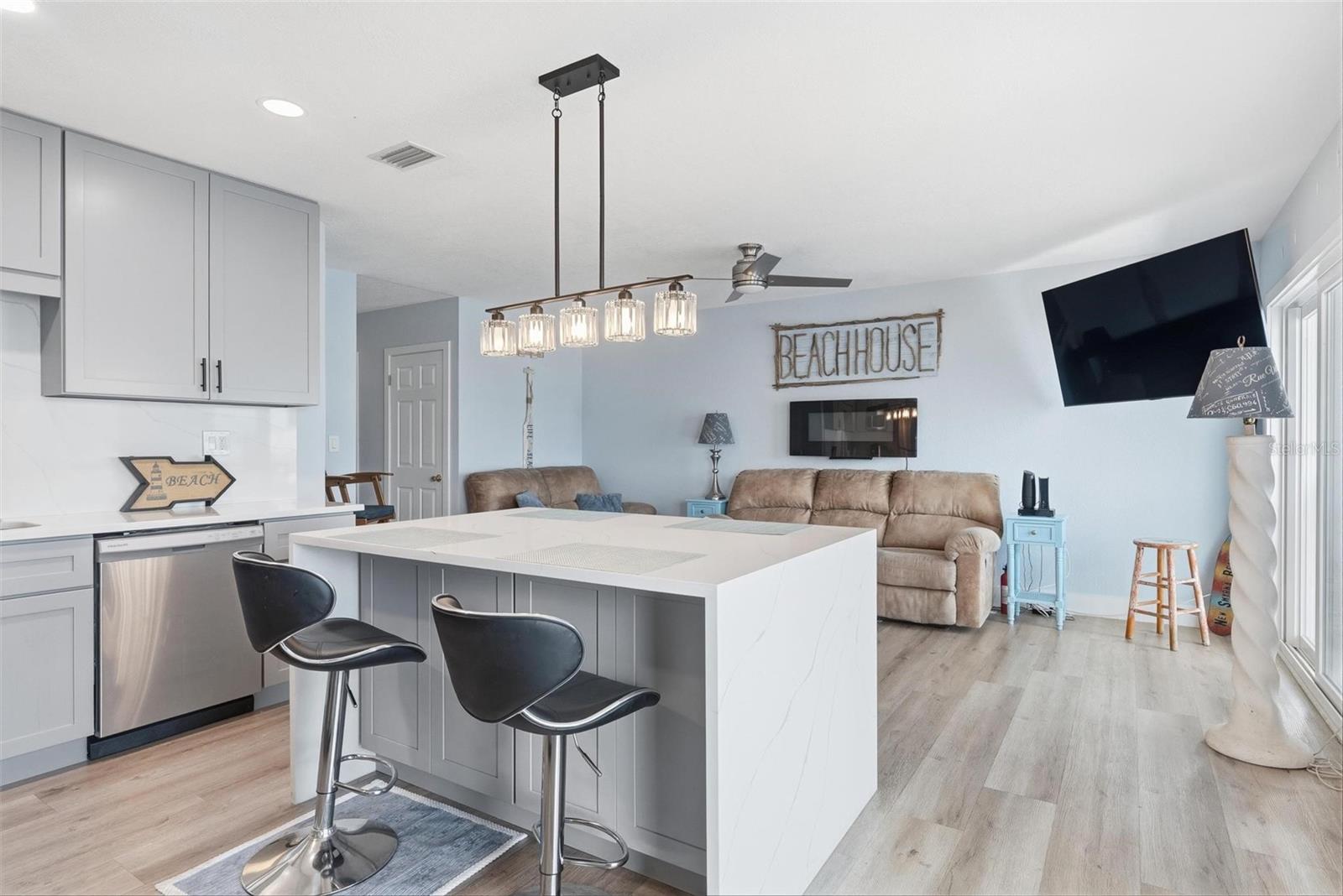 VENETIAN - Residential