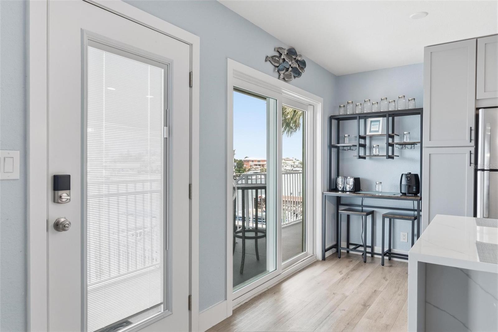 VENETIAN - Residential