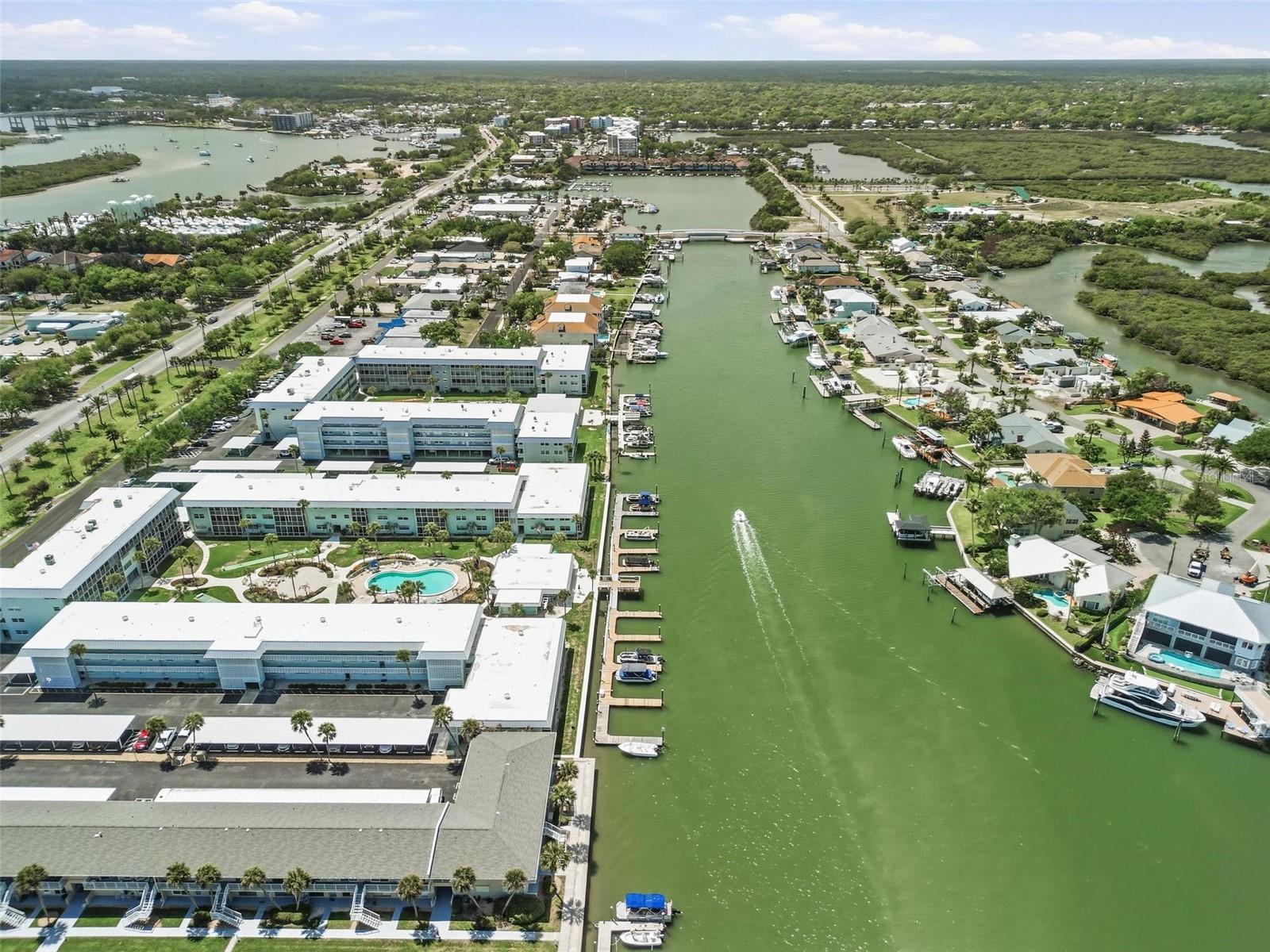 VENETIAN - Residential