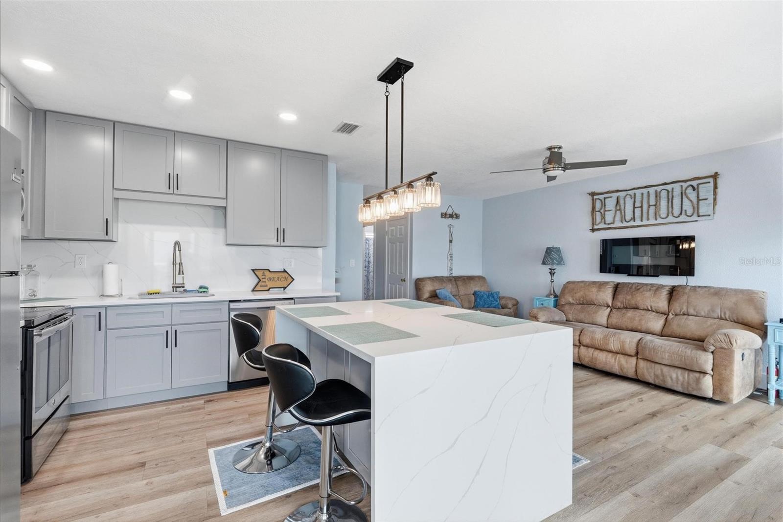 VENETIAN - Residential