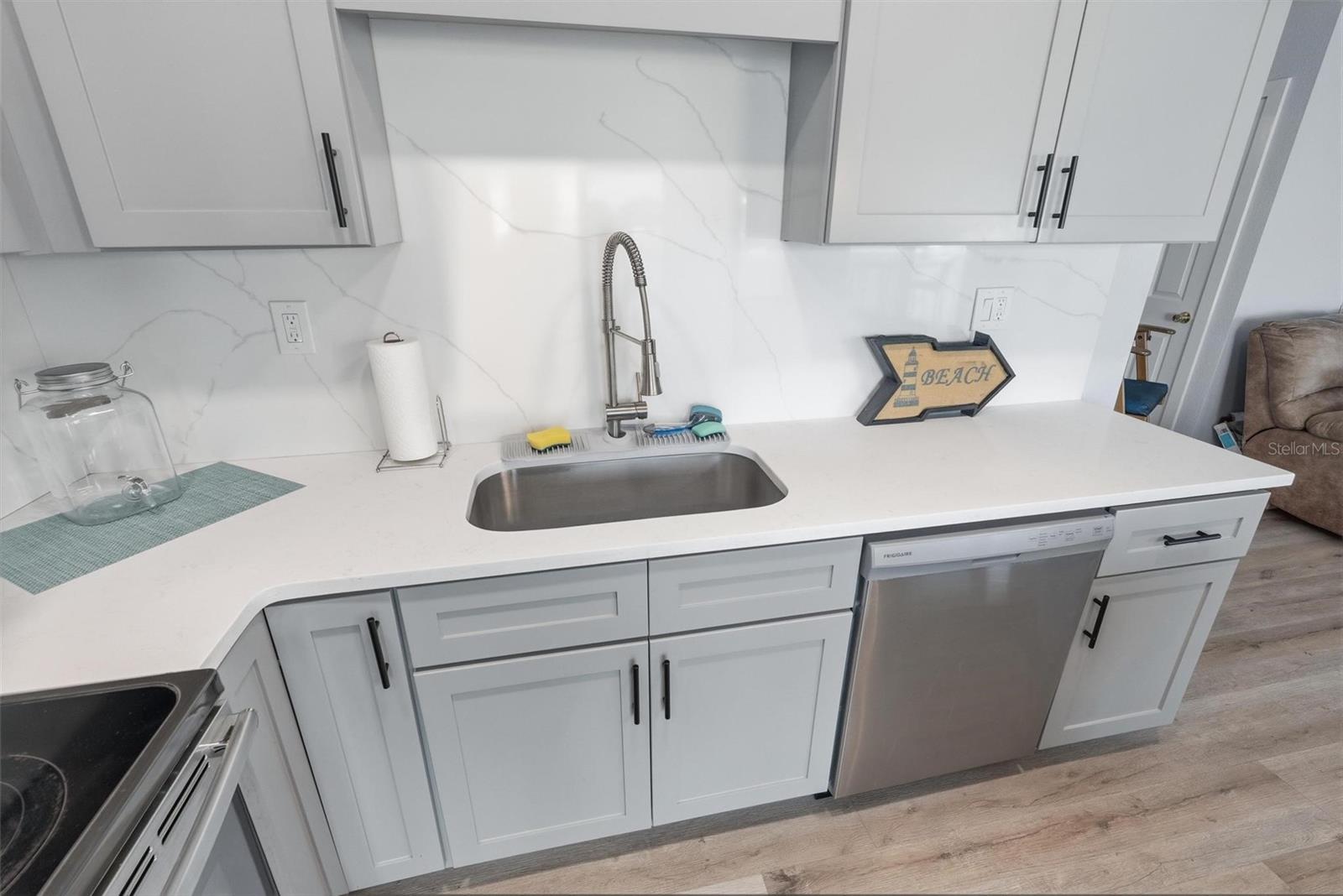 VENETIAN - Residential