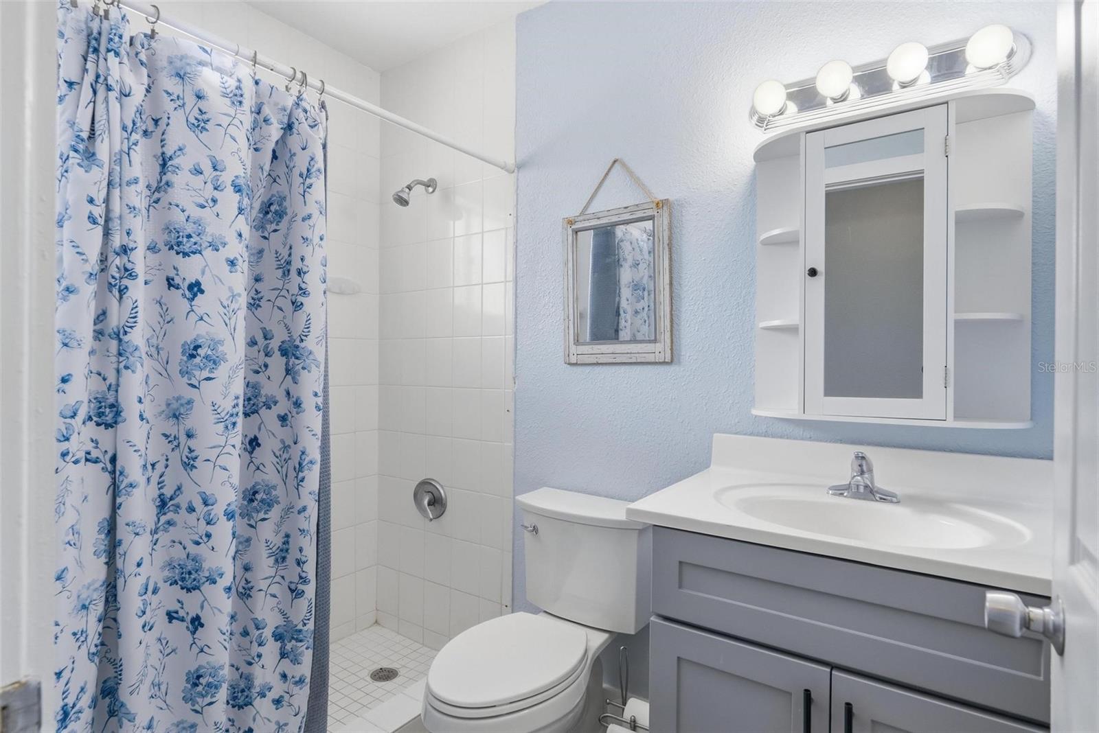 VENETIAN - Residential