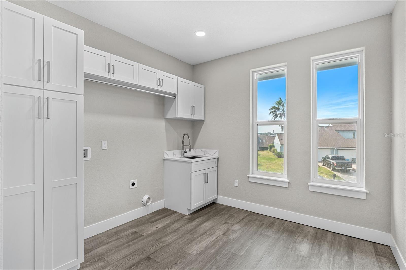 OCEAN SONG SUB - Residential