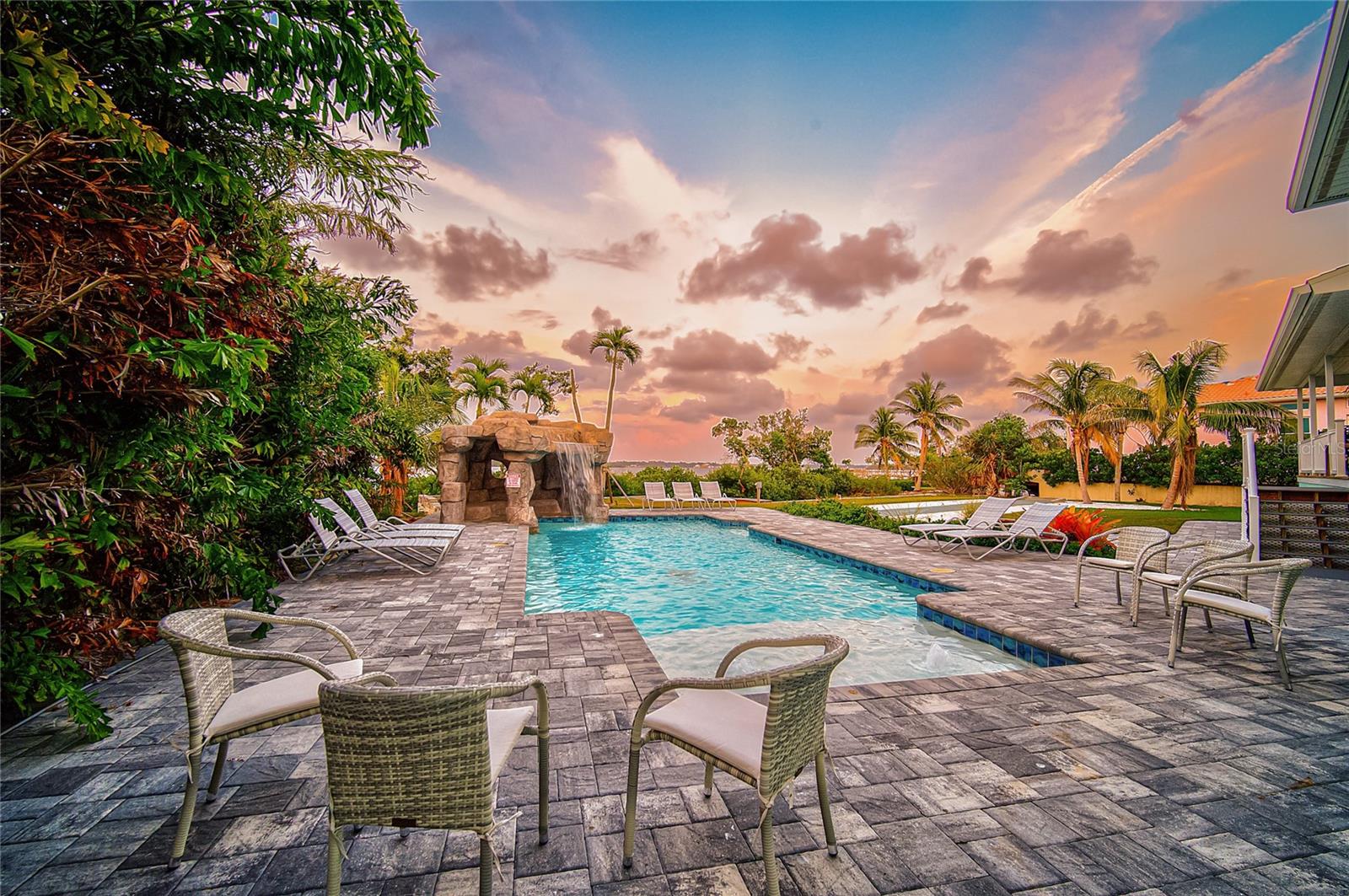 MANASOTA KEY - Residential
