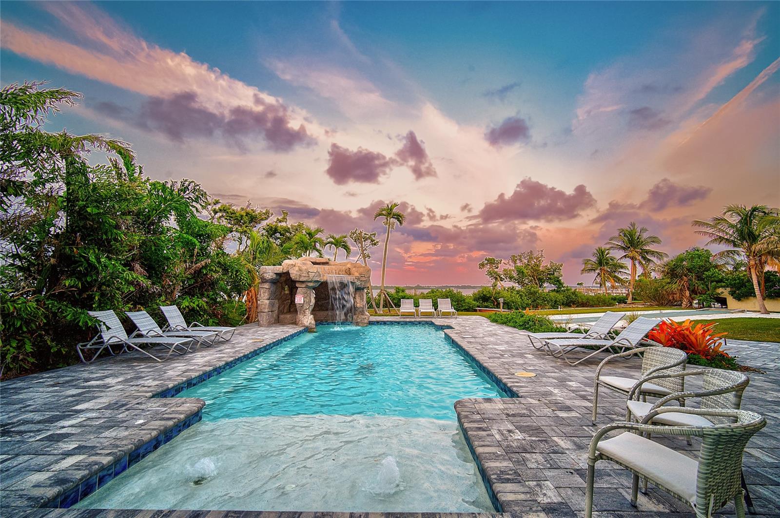 MANASOTA KEY - Residential