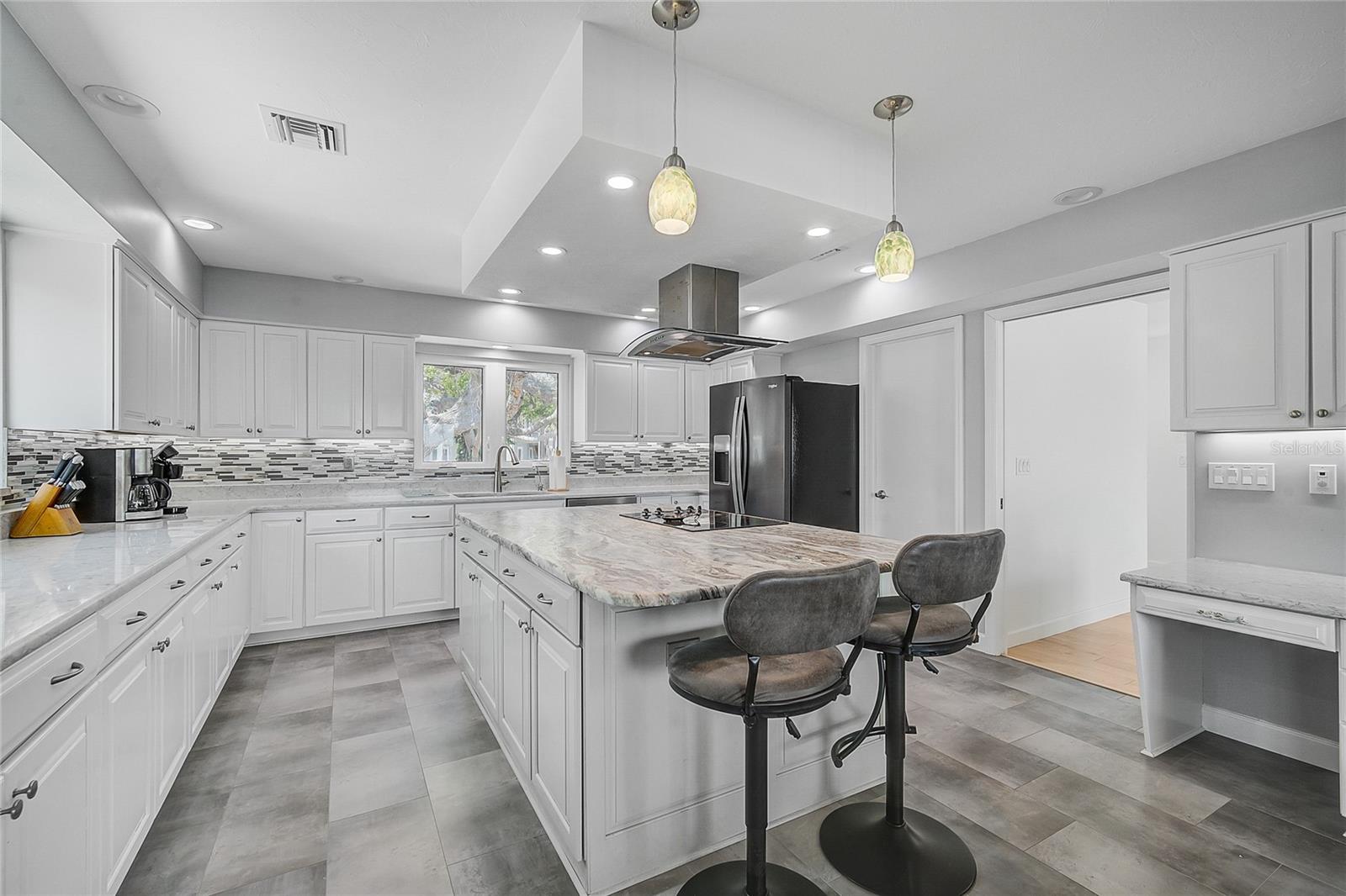 MANASOTA KEY - Residential