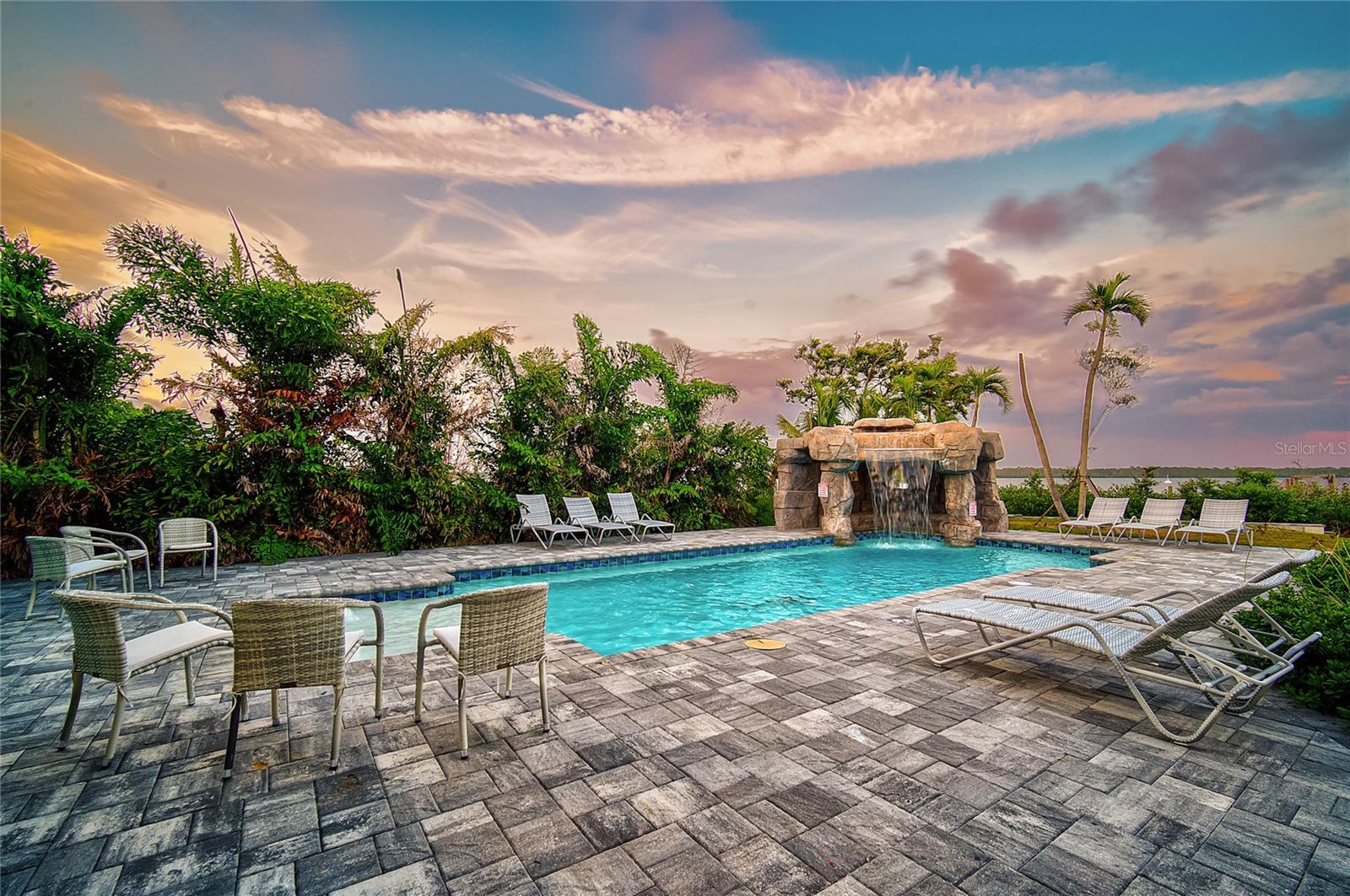 MANASOTA KEY - Residential