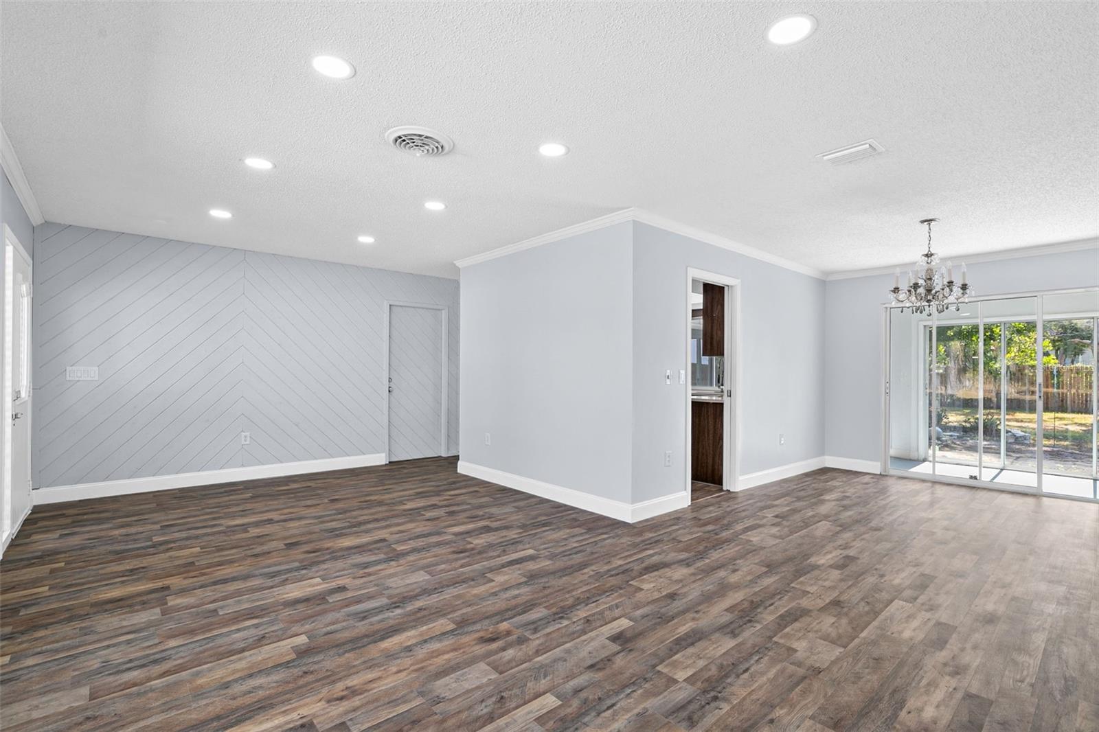 PARKLAWN - Residential