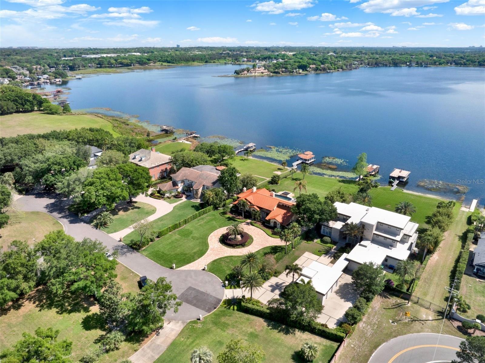 LAKE DOWN VILLAGE - Residential