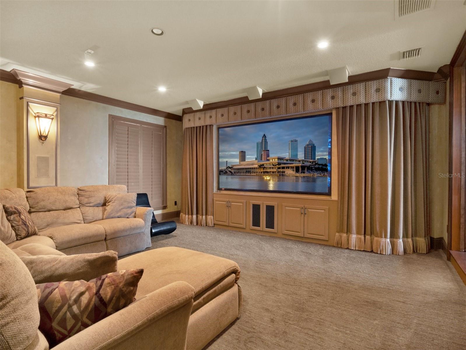 LAKE DOWN VILLAGE - Residential