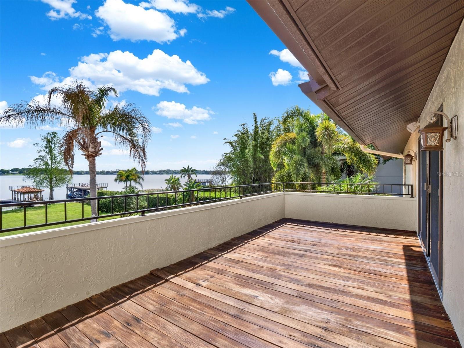 LAKE DOWN VILLAGE - Residential