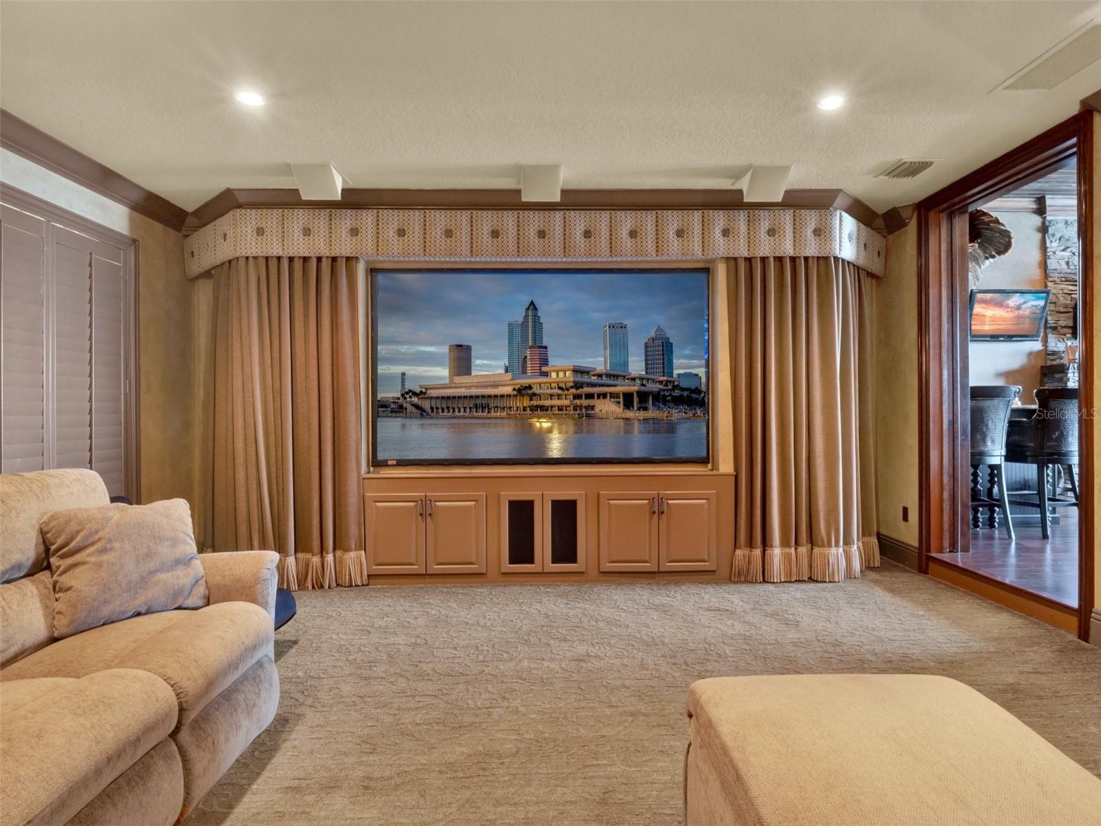 LAKE DOWN VILLAGE - Residential