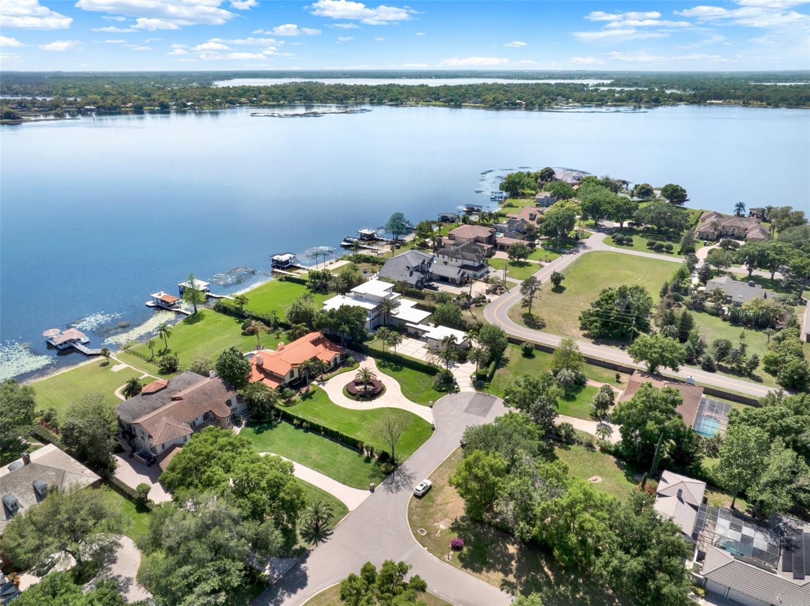 LAKE DOWN VILLAGE - Residential