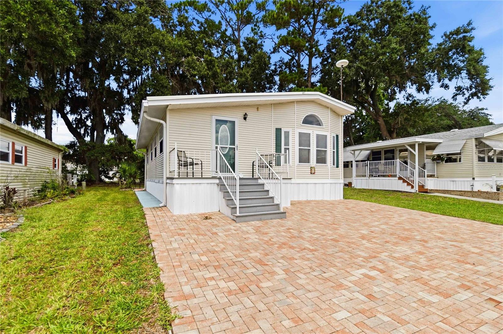 67 CITRUS RIDGE DRIVE