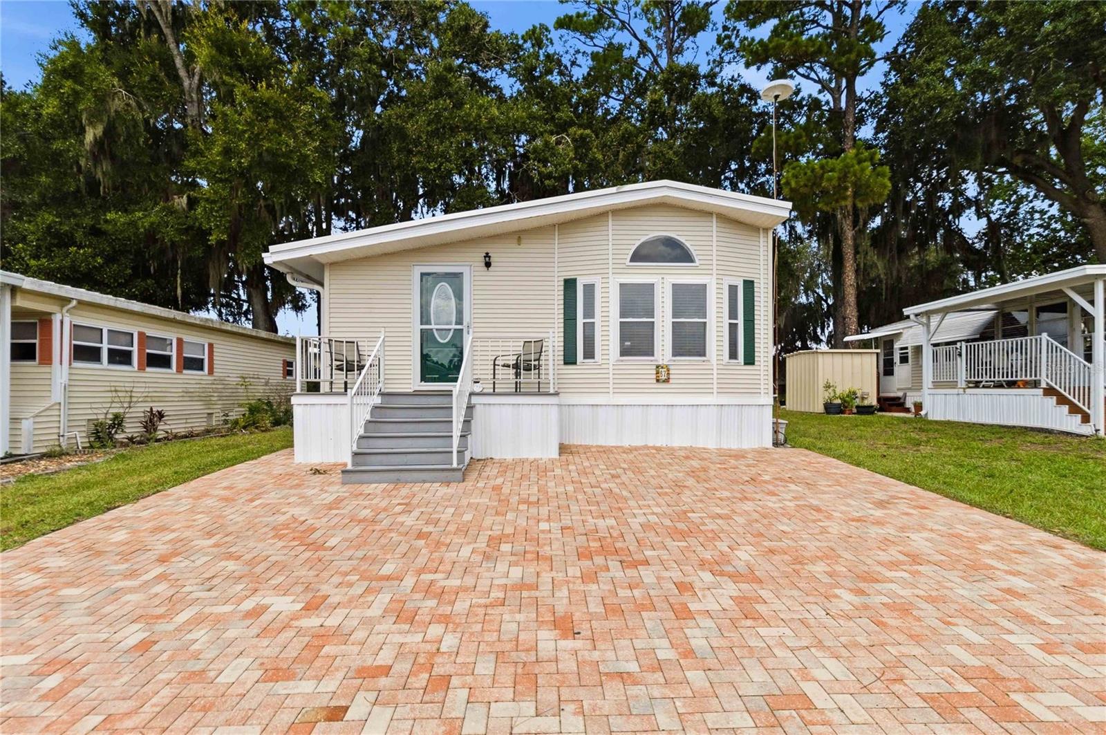 67 CITRUS RIDGE DRIVE