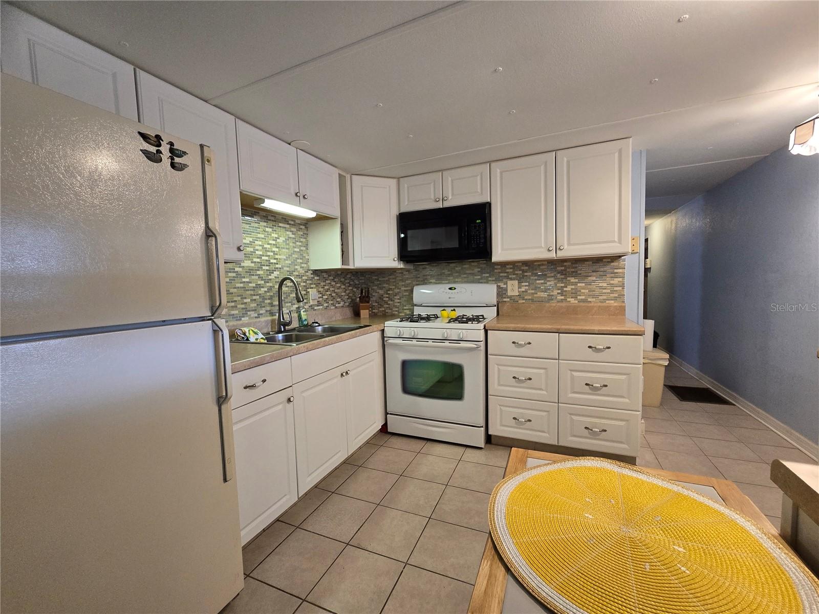 COUNTRY AIRE VILLAGE - Residential