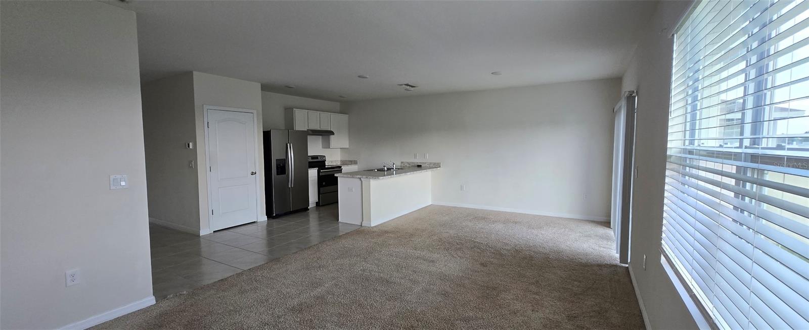 1032 CAMBRIDGE DRIVE