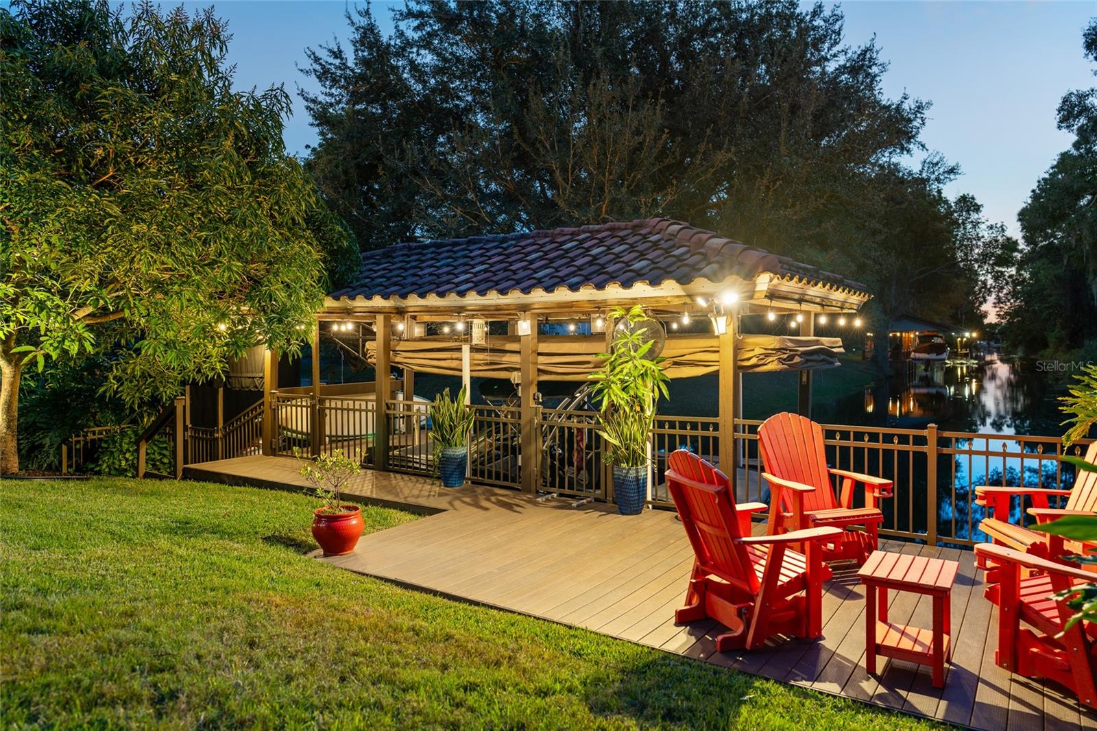 WATERS EDGE BOCA POINTE AT TURTLE CREEK - Residential