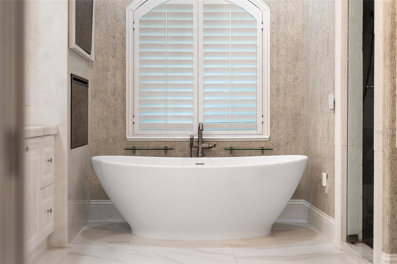 WATERS EDGE BOCA POINTE AT TURTLE CREEK - Residential