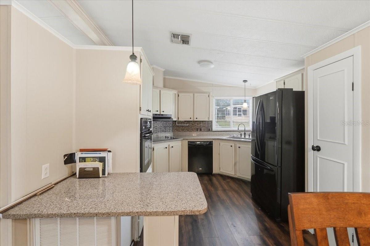 FOXWOOD LAKE ESTATES PH 01 - Residential