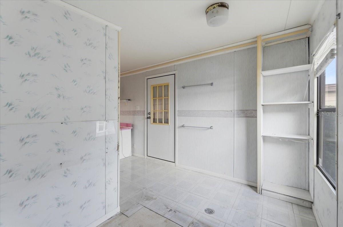 FOXWOOD LAKE ESTATES PH 01 - Residential