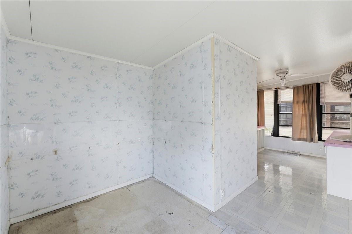 FOXWOOD LAKE ESTATES PH 01 - Residential