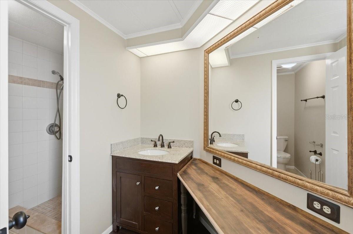 FOXWOOD LAKE ESTATES PH 01 - Residential