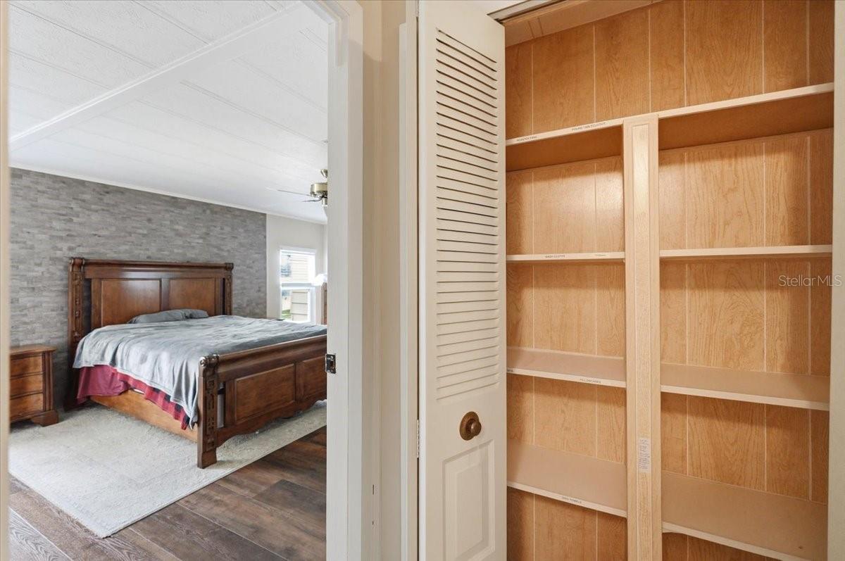 FOXWOOD LAKE ESTATES PH 01 - Residential