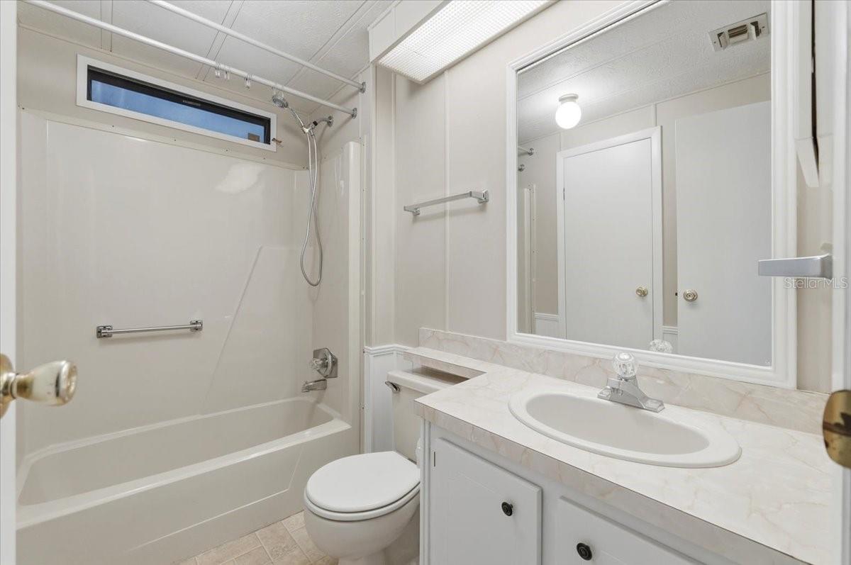 FOXWOOD LAKE ESTATES PH 01 - Residential