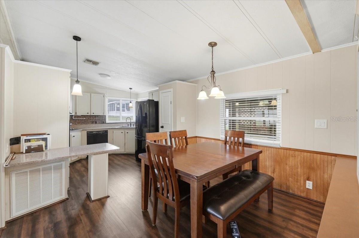 FOXWOOD LAKE ESTATES PH 01 - Residential