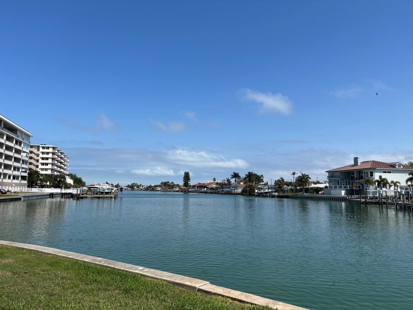 ISLANDER THE CONDO - Residential