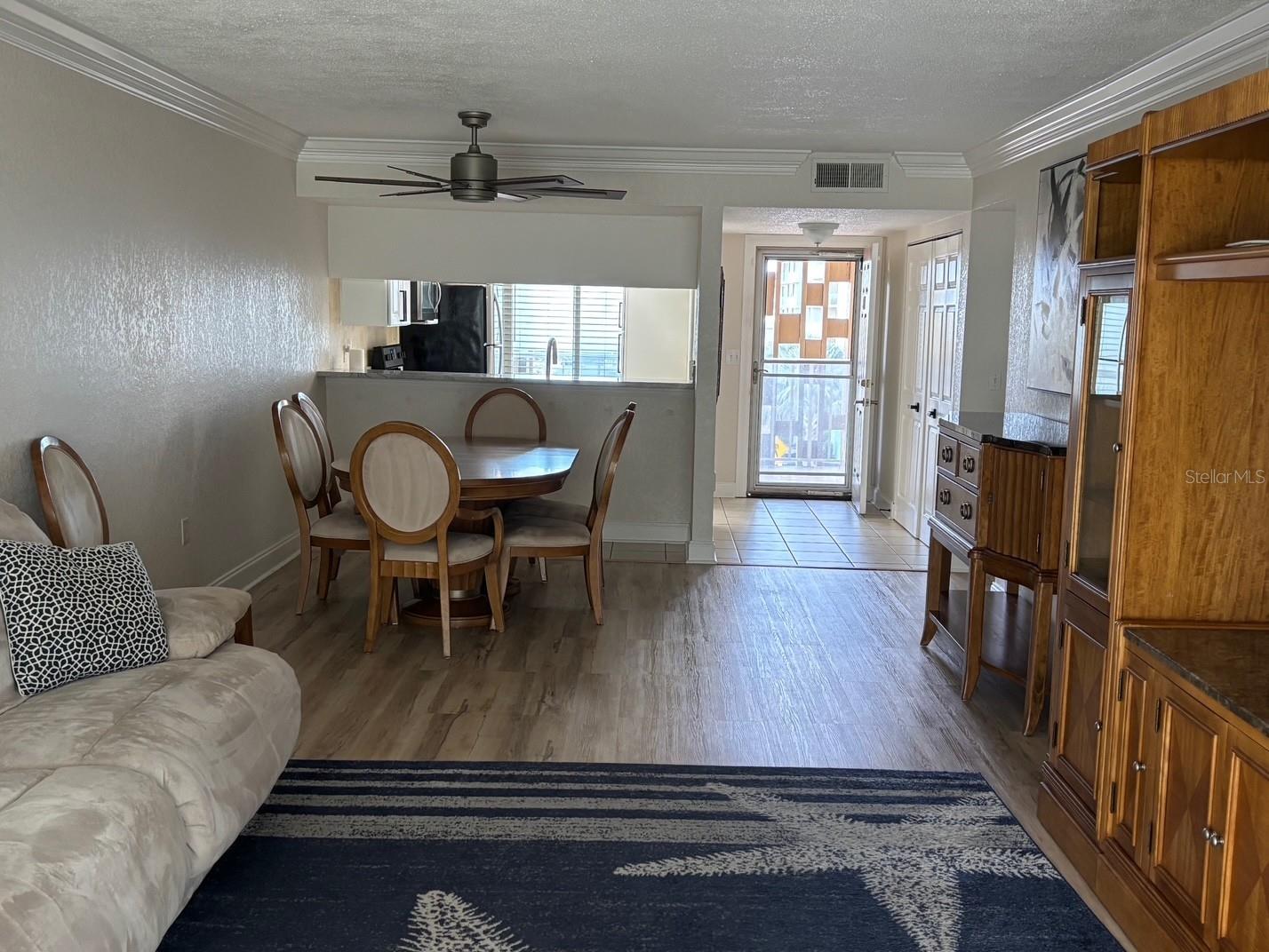 ISLANDER THE CONDO - Residential