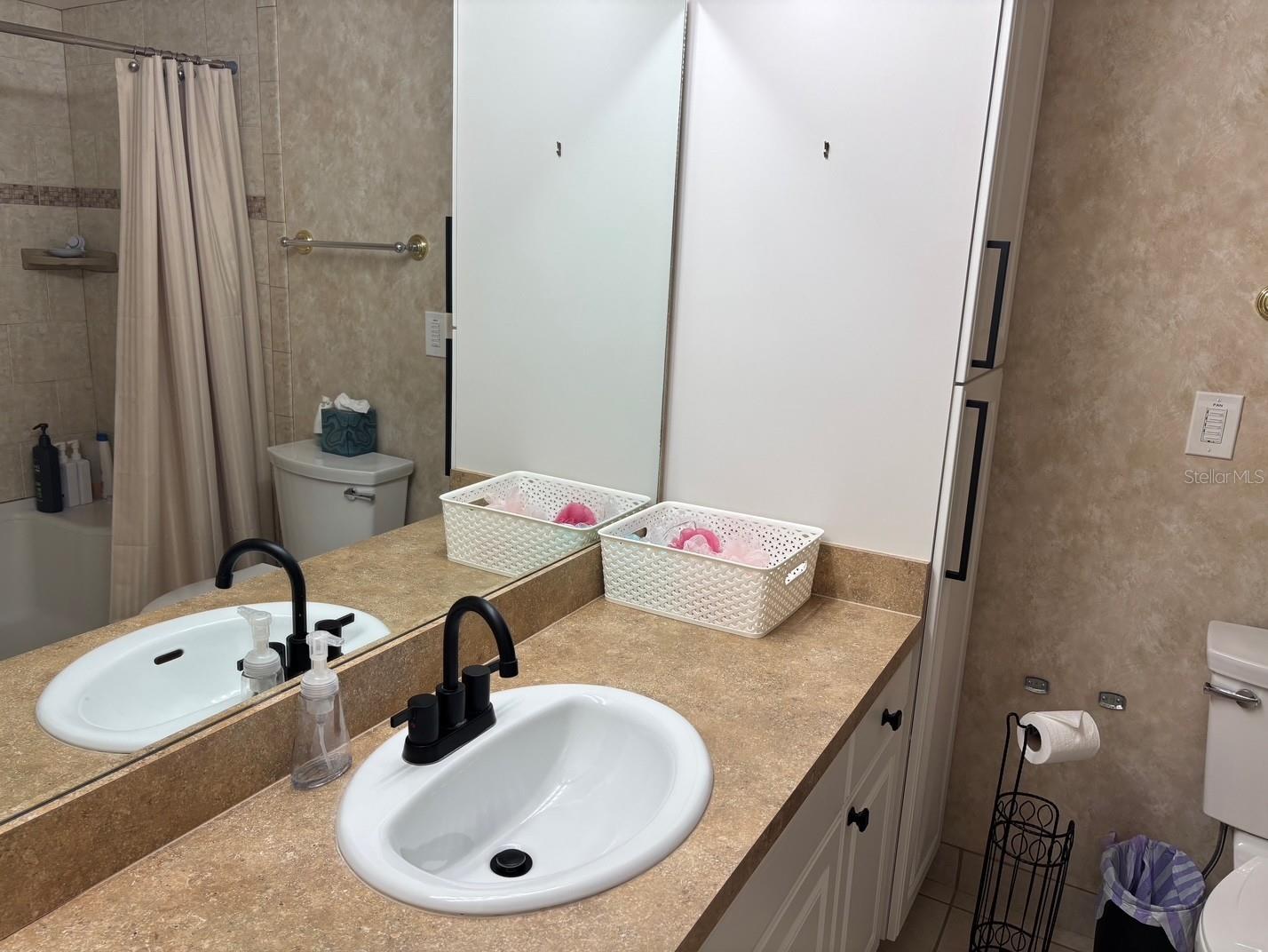 ISLANDER THE CONDO - Residential