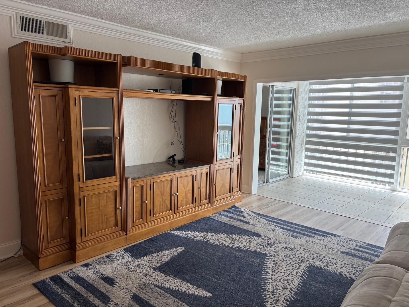 ISLANDER THE CONDO - Residential