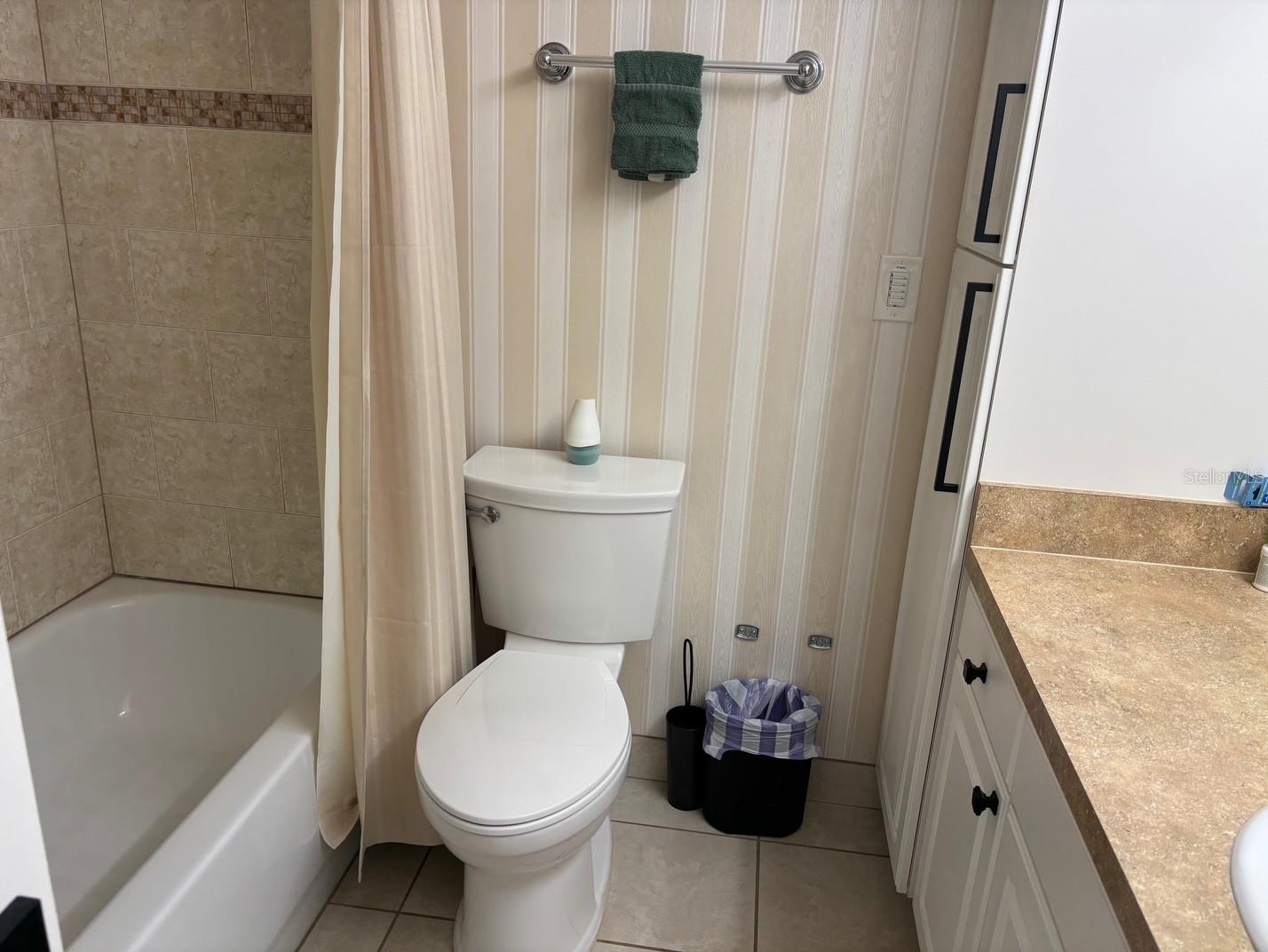 ISLANDER THE CONDO - Residential