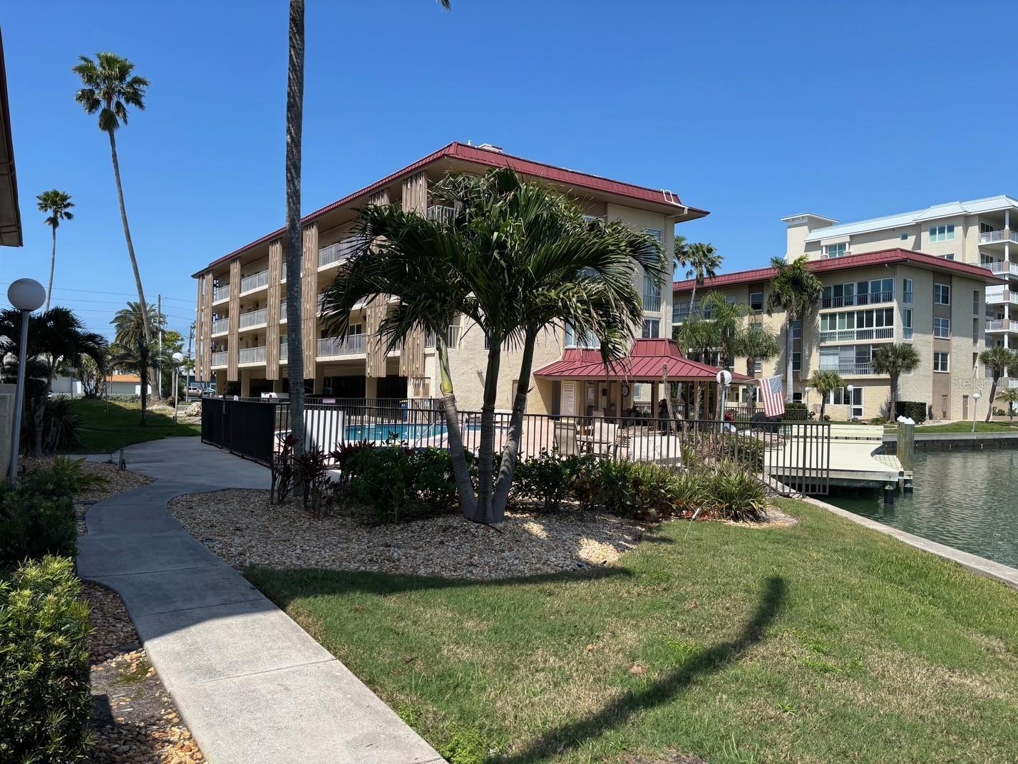 ISLANDER THE CONDO - Residential